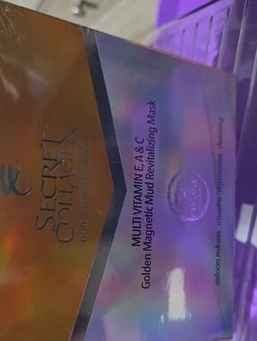 Secret Collagen Golden Magnetic Mud Revitalizing Mask - Iridescent Gold/Purple